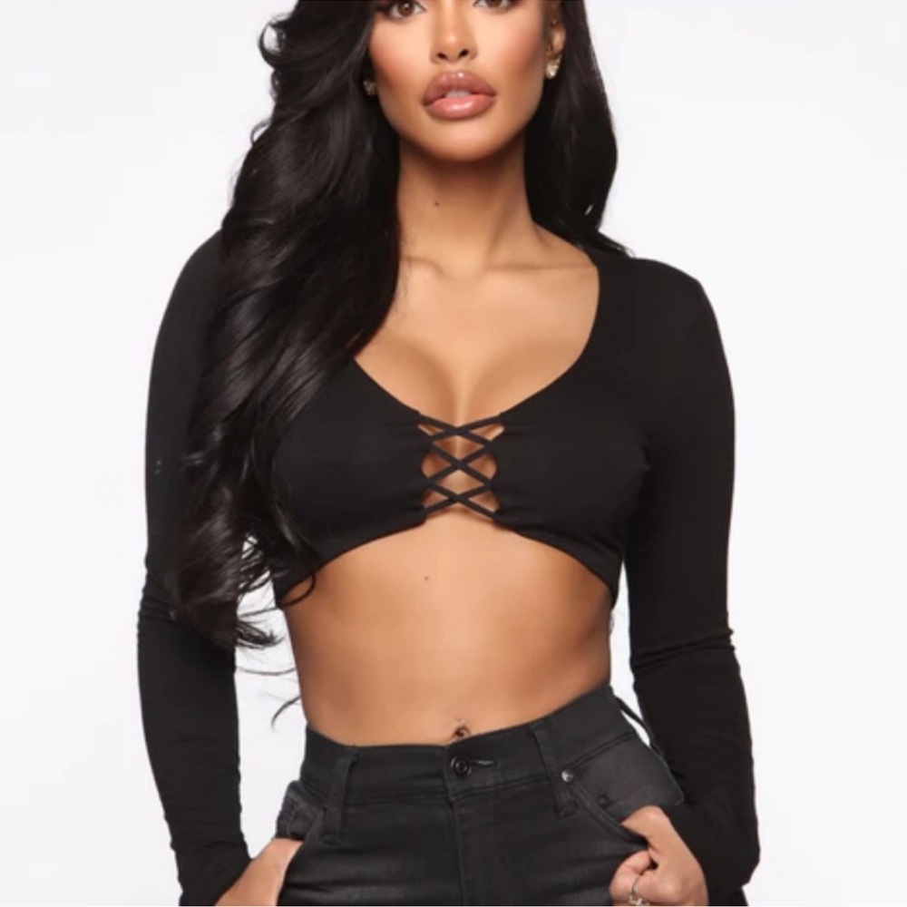 Searching for Fashion Nova “always above it top” black size XS